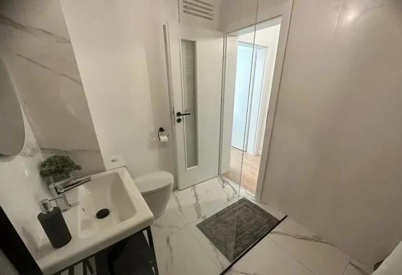 Apartament cu 2 camere decomandat în Grozăvești
