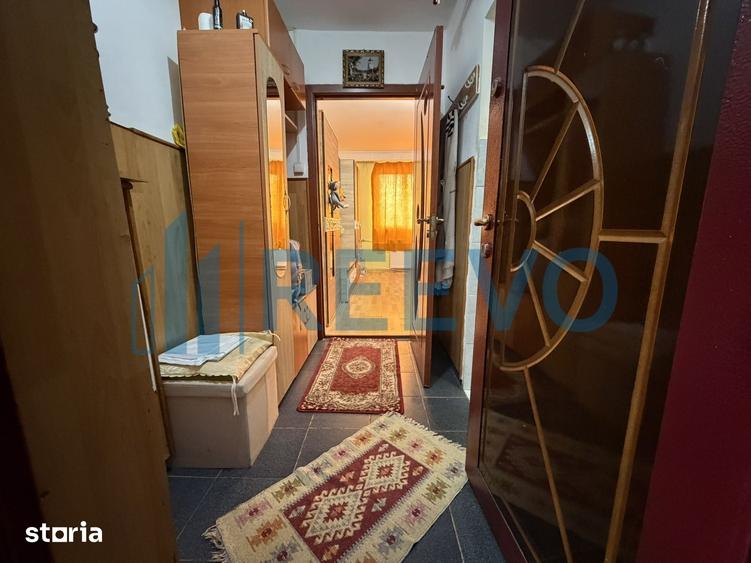 O garsoniera de 22 mp, situata la etajul 4, aflat pe strada Letea. - 14