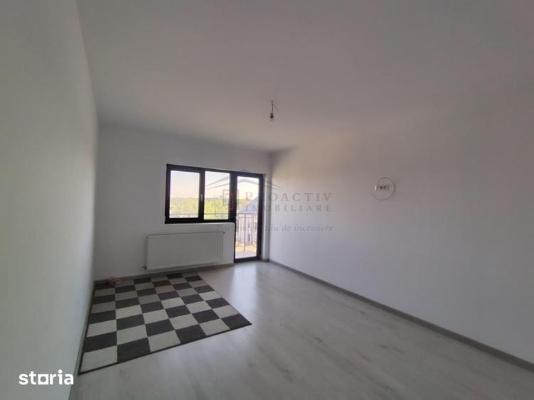 Apartament cu 3 camere în Ipotești