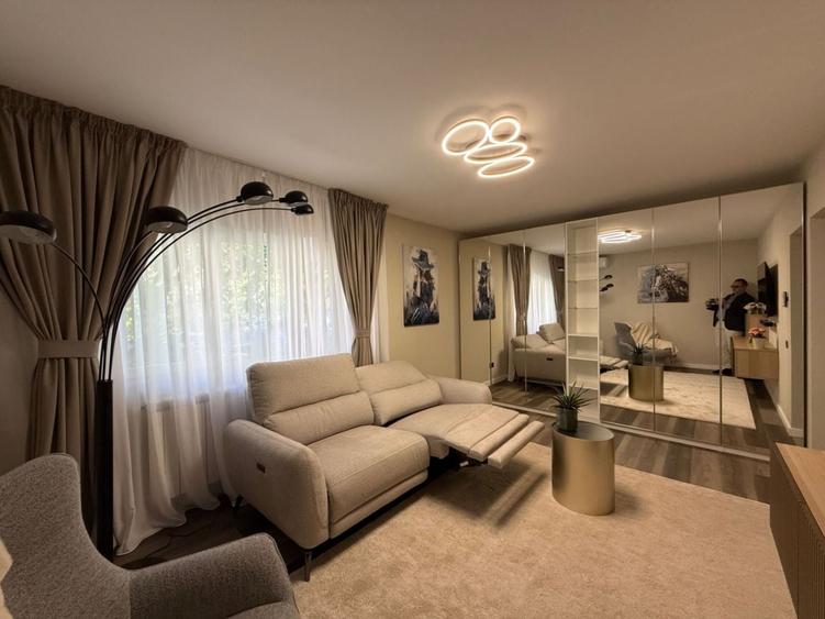 Apartament cu 2 camere decomandat, mobilat în Aviației