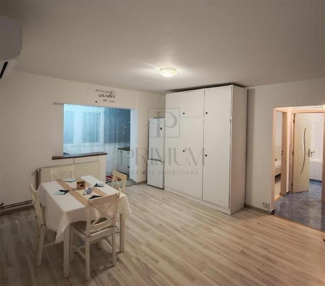 BUZIASULUI - 2 Camere transformat in 3 - Amenajat - Centrala proprie - 4