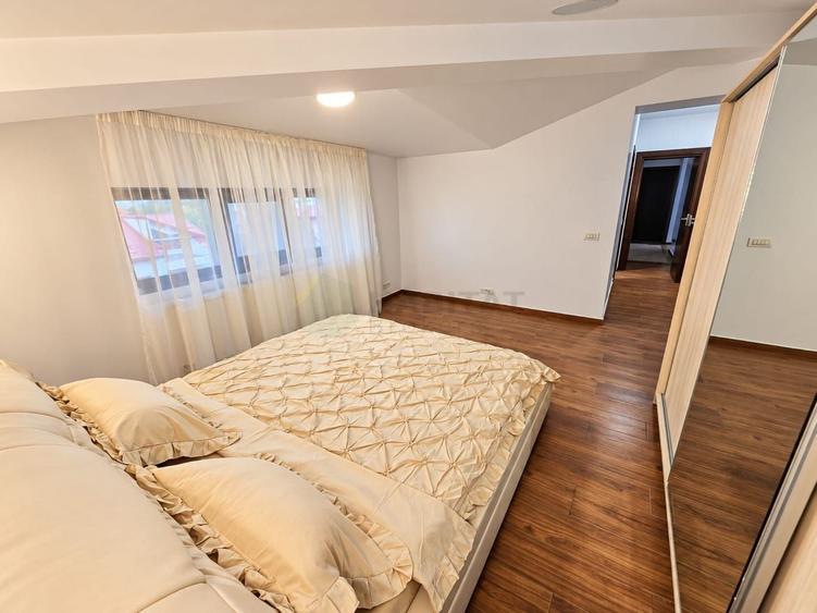 Apartament cu 3 camere decomandat, mobilat în Central