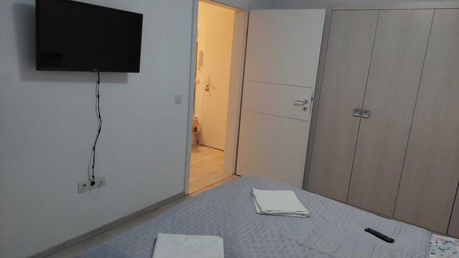 Apartament de vanzare ,persoana fizica, fara agentii imobilare,PROPRIETAR - 4
