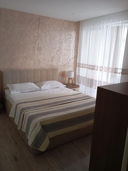 Apartament cu 2 camere semidecomandat în Ultimul leu