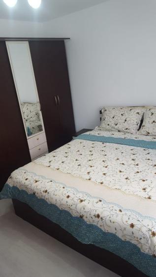 Apartament cu 3 camere decomandat în Județean