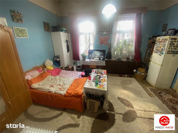 Casă cu 3 camere cu Teren 242 Mp în Central