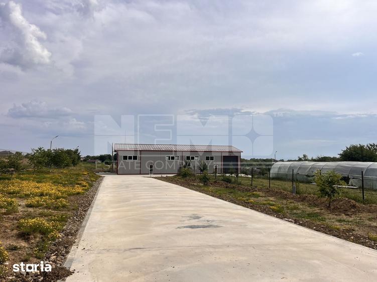 Spațiu comercial, de 350 mp, în Orășeni-Deal