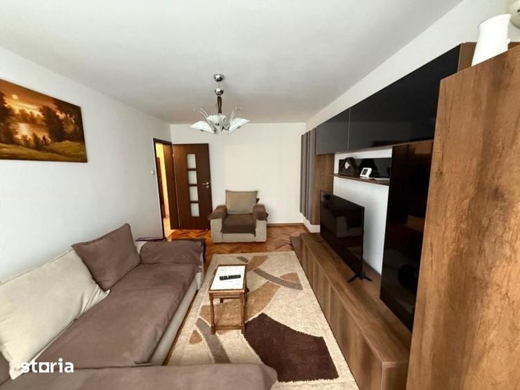 Apartament cu 3 camere decomandat în Rahova