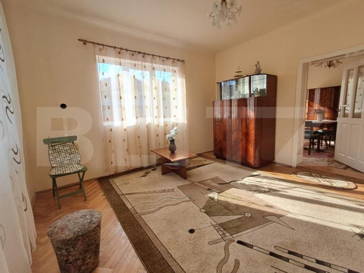 Casă cu 3 camere cu Teren 992 Mp în Porumbeni