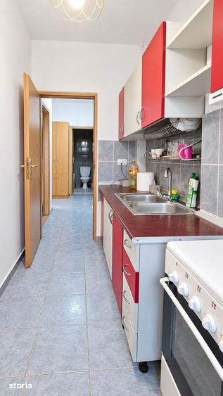 Apartament cu 2 camere decomandat în Podul de Piatră