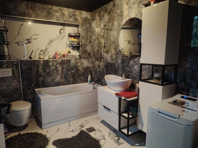 Casă individuală cu 5 camere cu Canalizare în Smârdan