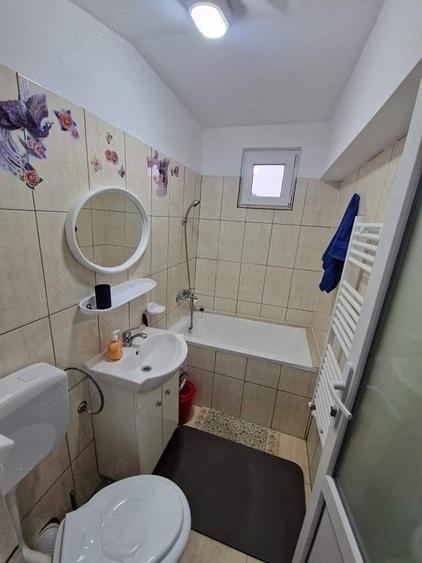 Casă cu 5 camere cu Teren 250 Mp în Central