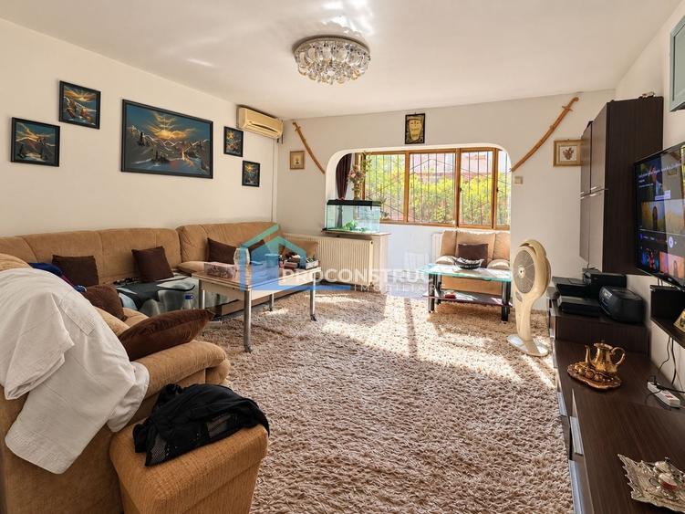 Apartament cu 3 camere decomandat, mobilat în Girocului