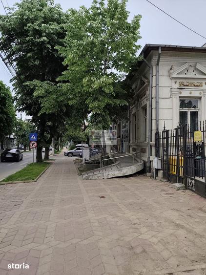 Spațiu comercial, de 381 mp, în Ultracentral