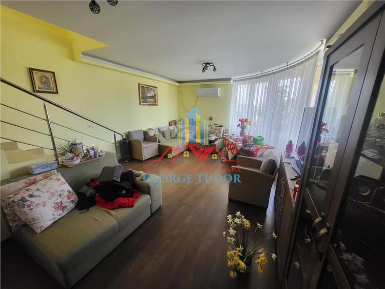 Casă individuală cu 5 camere cu Teren 1387 Mp în Suseni