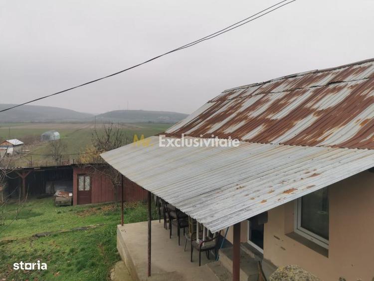Casă cu 4 camere cu Canalizare în Argetoaia