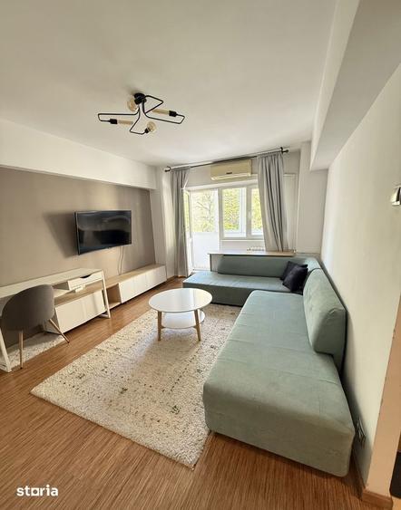 Apartament cu 2 camere semidecomandat, mobilat în Tineretului