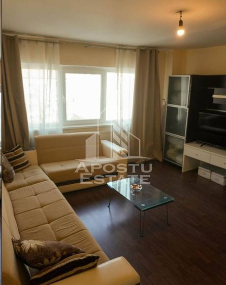 Apartament cu 3 camere decomandat în Bucovina
