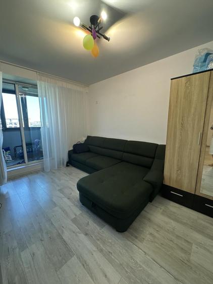 Apartament cu 2 camere decomandat în Titan