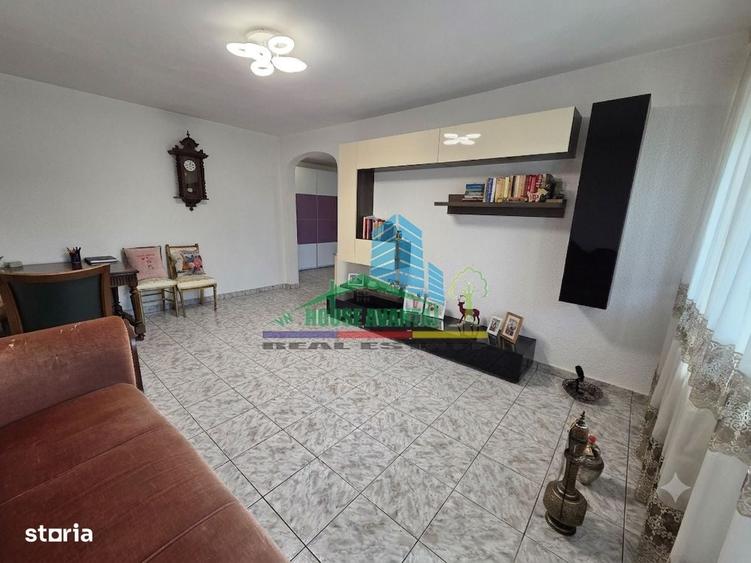Apartament cu 3 camere decomandat în Ultracentral