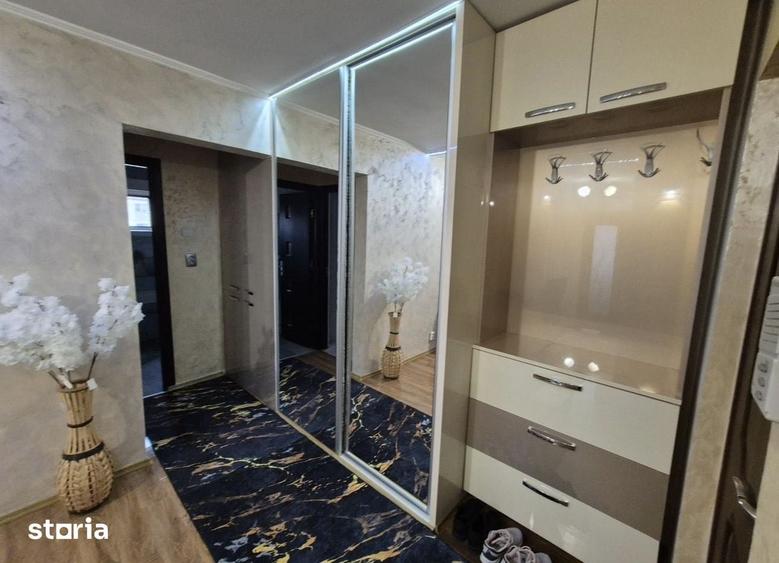 Apartament cu 2 camere decomandat în Calea București