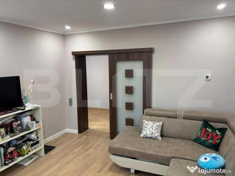 Apartament cu 3 camere decomandat în Lunei