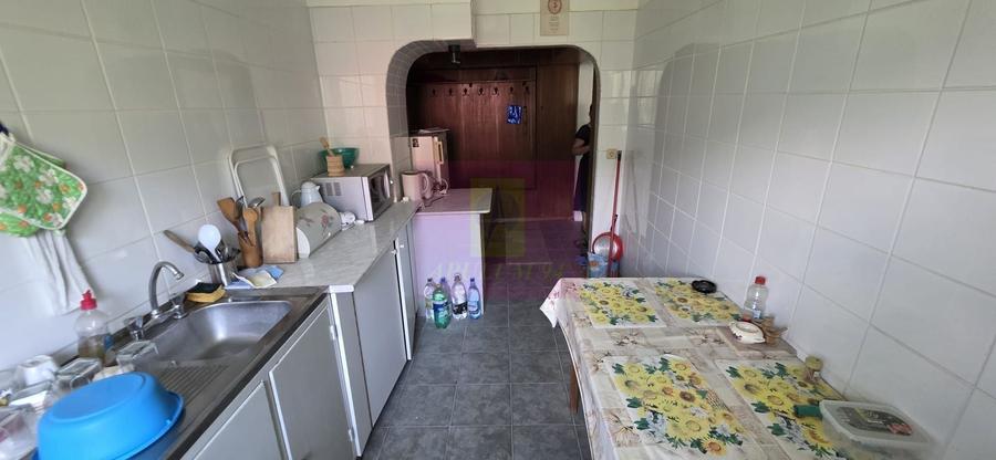 Apartament cu 2 camere semidecomandat în Platoul Izvor