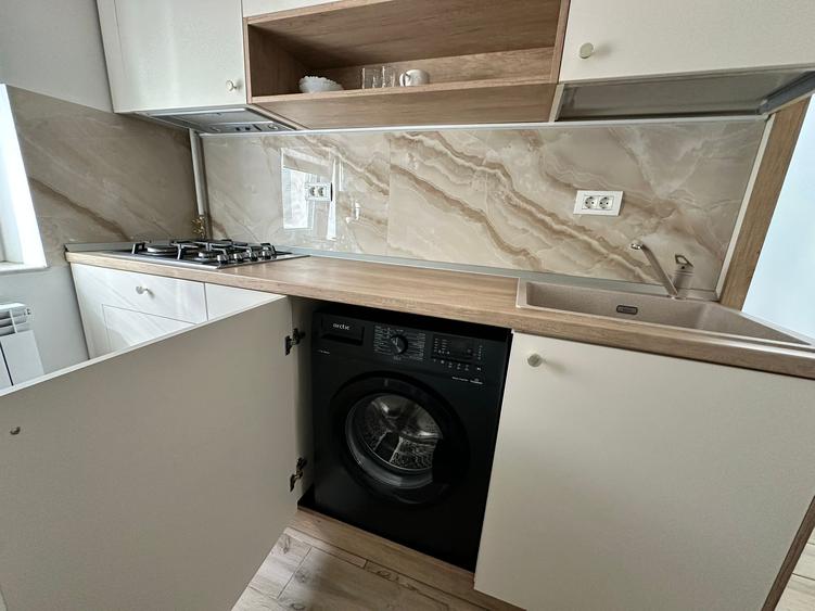 Apartament cu 2 camere decomandat în Ultracentral