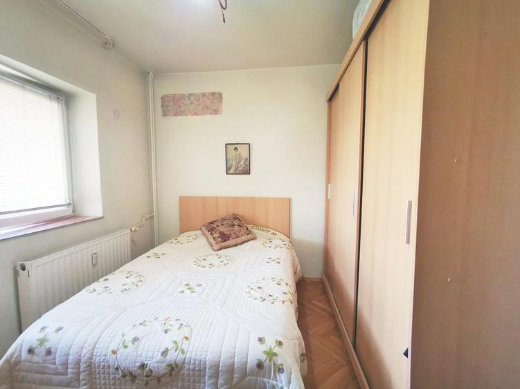Vanzare 4 cam modern,complet renovat 100 mp, boxa si parcare ADP zona Parlament - 20