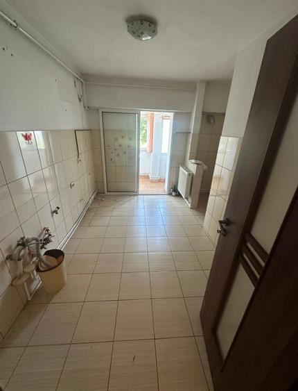 Apartament 2 camere decomandat - Tomis II - 125.000 euro(Cod E6) - 5