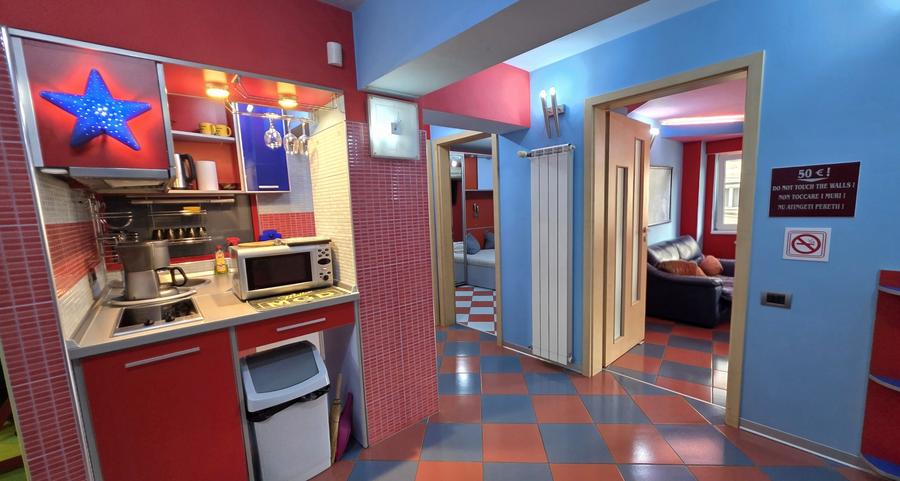 Apartament cu 4 camere decomandat, mobilat în Complex Studențesc