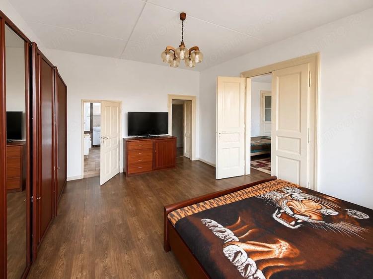 Apartament cu 3 camere decomandat în Traian