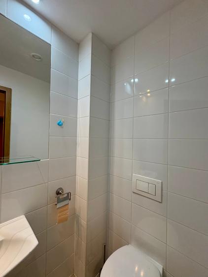 Apartament cu 3 camere decomandat în Dristor