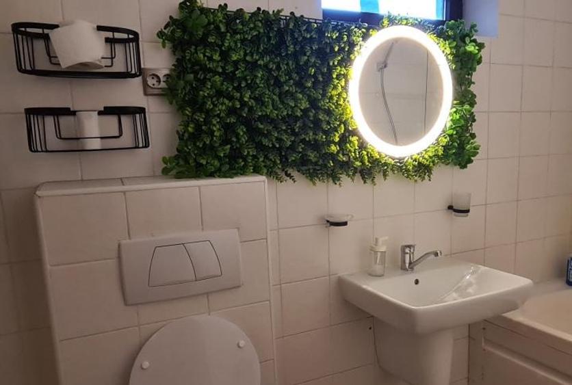 Casă individuală cu 5 camere cu Teren 200 Mp în Domenii