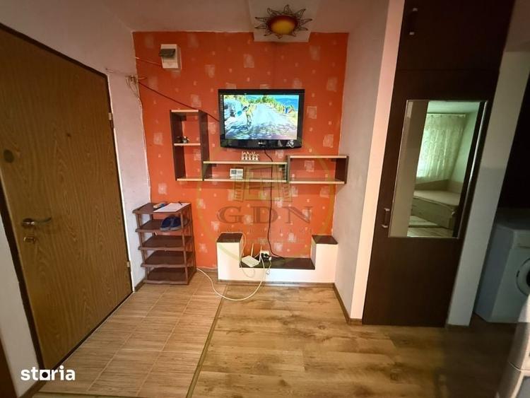 Apartament cu 2 camere decomandat în Rovine