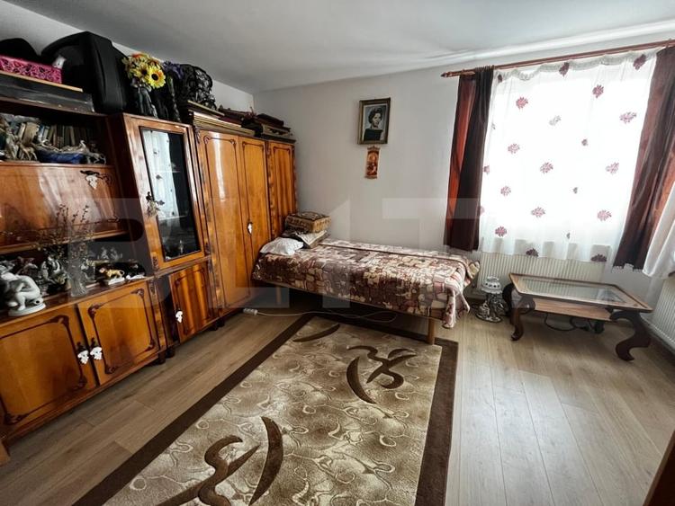 Casă individuală cu 5 camere cu Canalizare în Someșeni