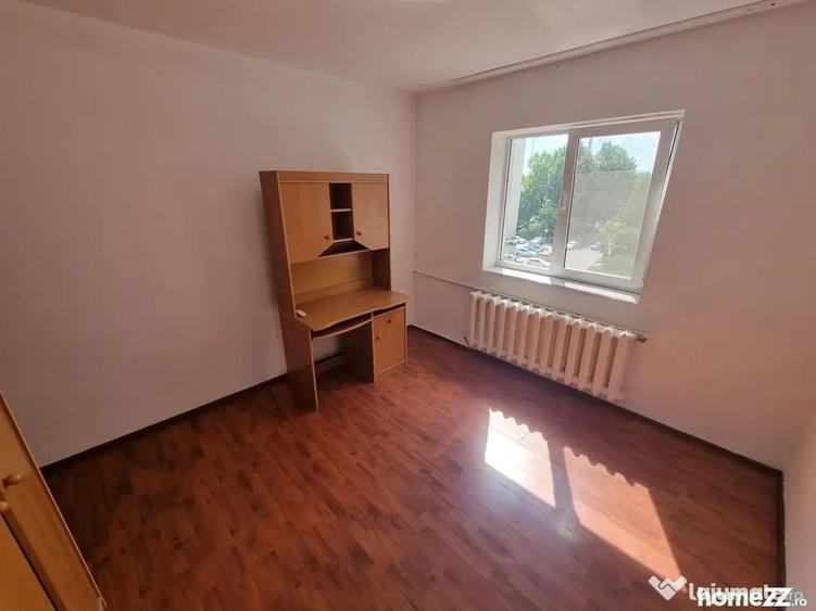 Apartament cu 2 camere decomandat în Abator
