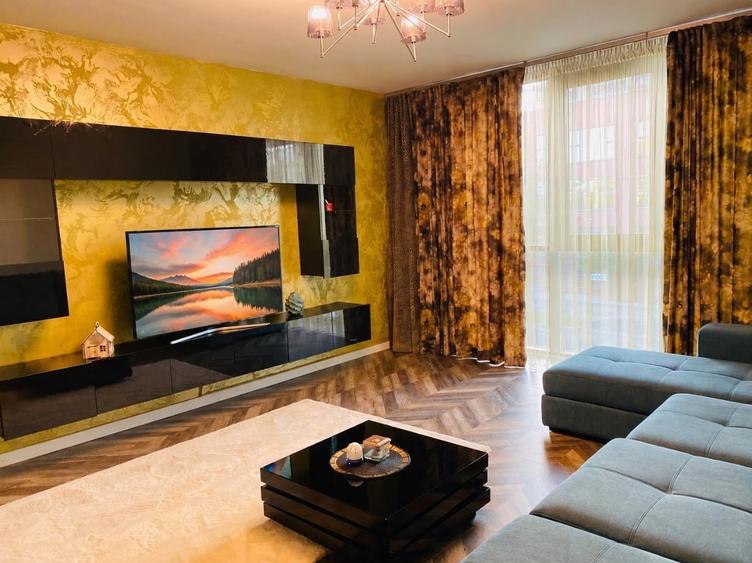 Apartament cu 3 camere decomandat în Calea Dumbrăvii