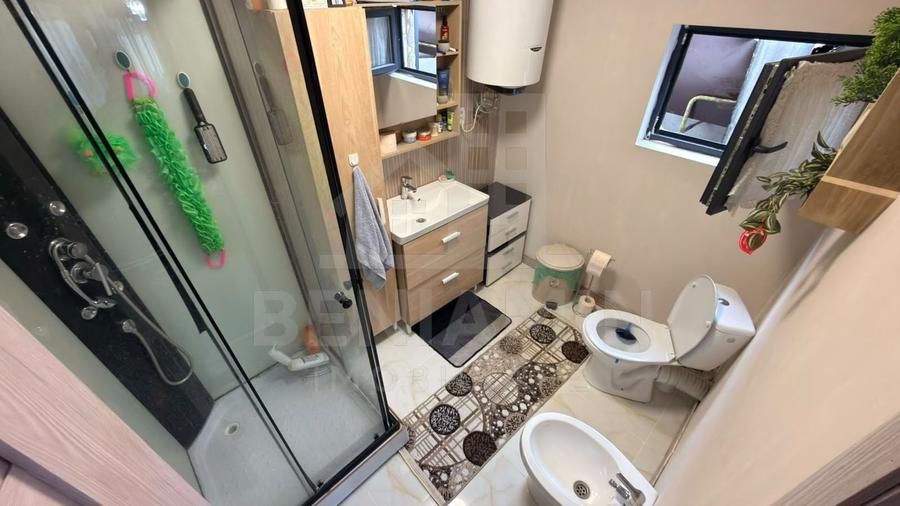 Casă individuală cu 5 camere cu Canalizare în Brestei