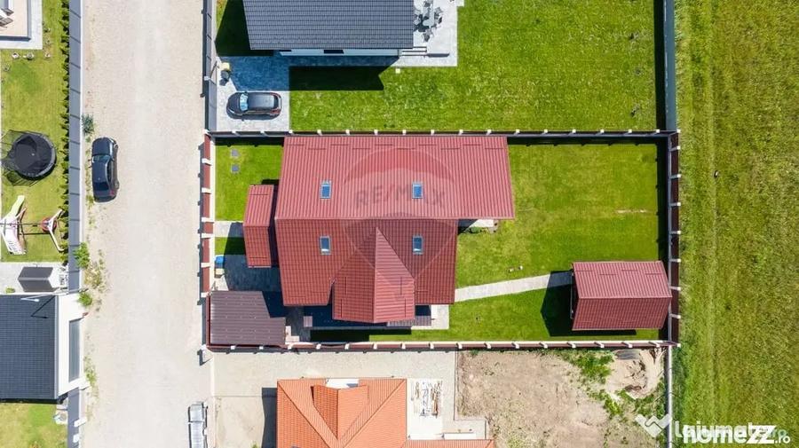 Casă cu 5 camere cu Teren 630 Mp în Hărman