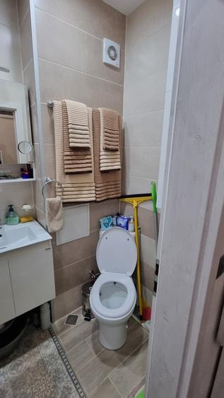 Garsonieră decomandată în Torontalului