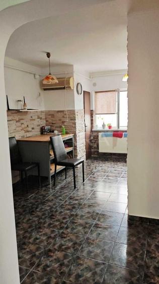 Apartament cu 3 camere decomandat, mobilat în Mărăști — fotografia 2
