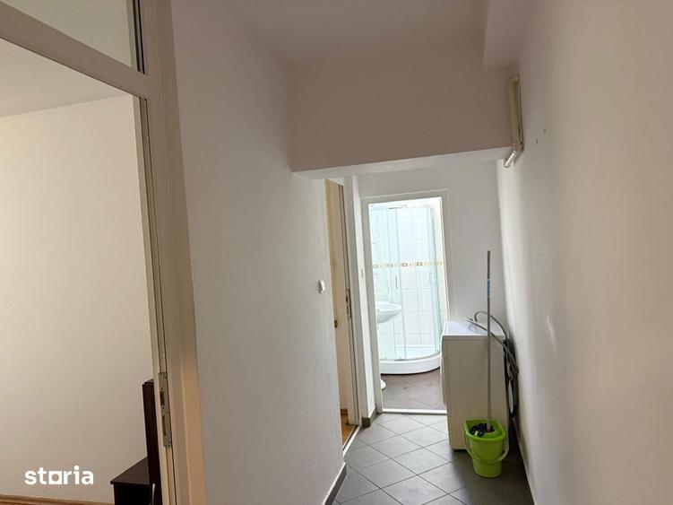 Apartament cu 2 camere în Andrei Mureșanu