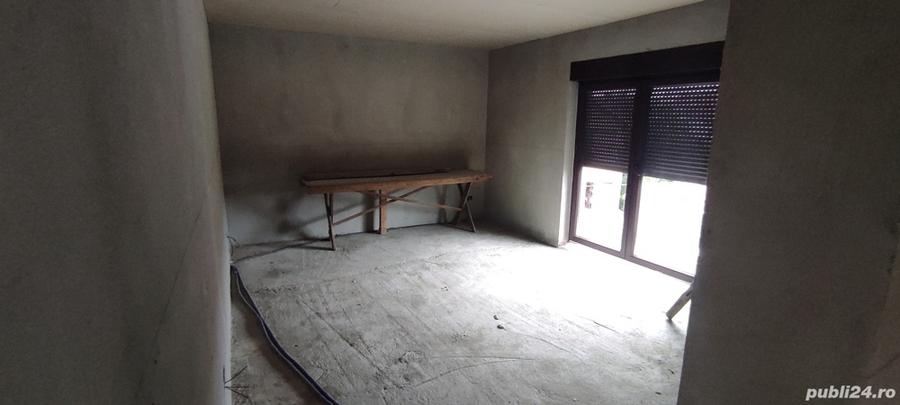 Casă cu 4 camere cu Teren 575 Mp în Central