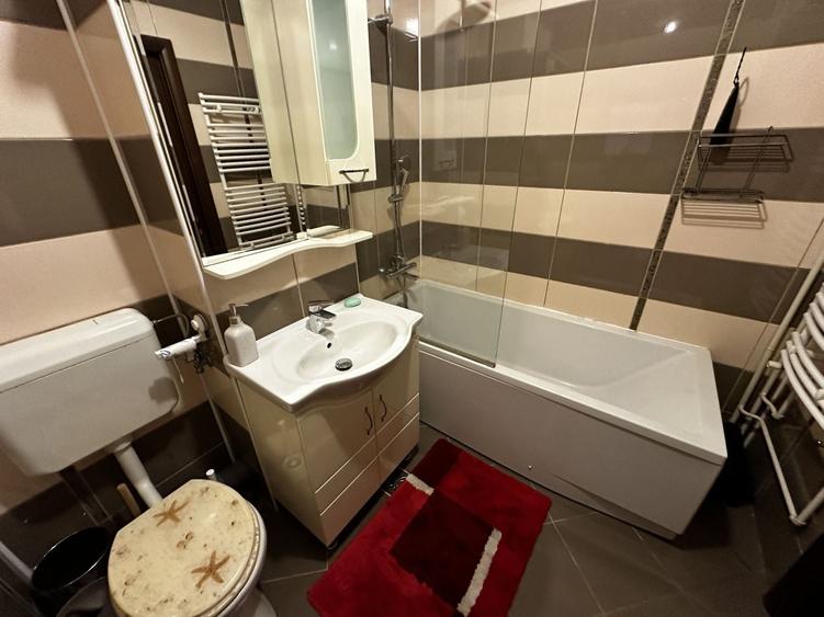 Apartament cu 3 camere decomandat în Virtuții