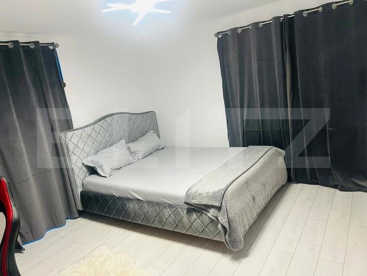 Casă cu 5 camere cu Teren 1000 Mp în Central