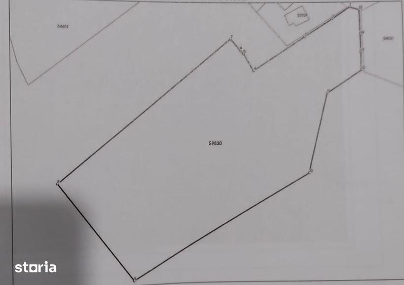 Teren de 5400 mp, în Central