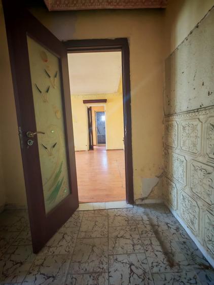 Oportunitate de renovare! 2 camere, 53 mp, etaj 3/4, loc de parcare - 15