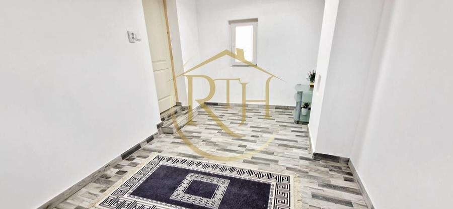 Casă individuală cu 3 camere cu Canalizare în Cărpiniș
