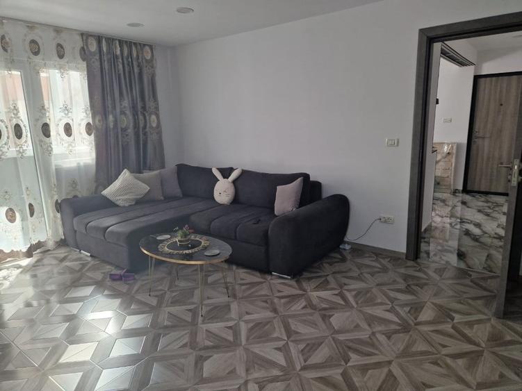 Apartament cu 2 camere nedecomandat în Central